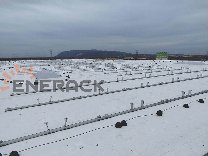  East & West Ballasted System